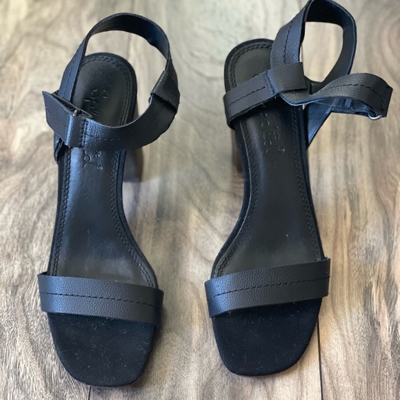 Splendid Black Heeled Sandals Size 8 - Picture 2 of 9